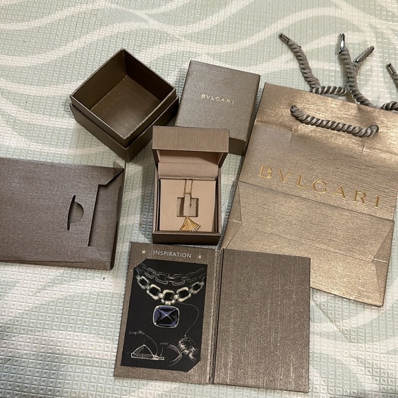 Bvlgari Dream Diva necklace - Picture 10 of 16